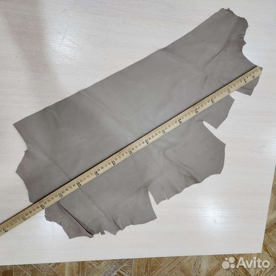 Полушкура тонкой натуральной кожи тауп 23 кв.дм