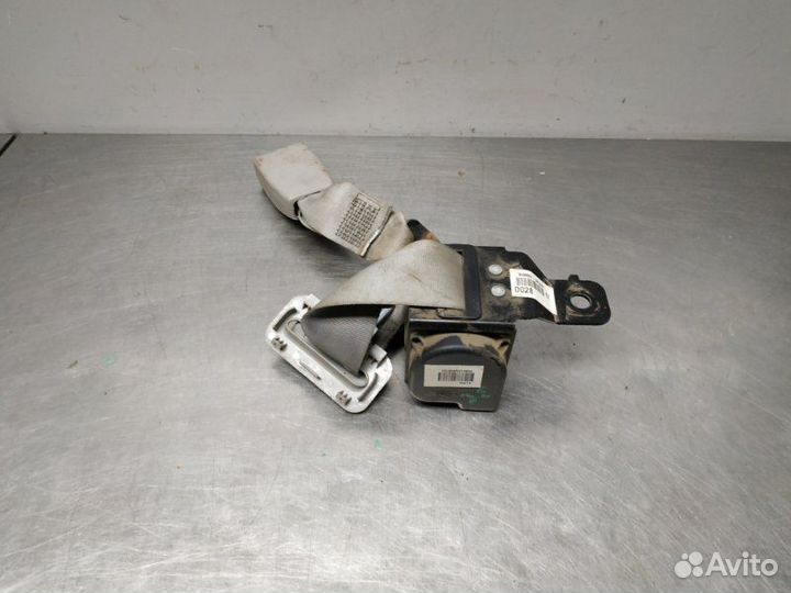 Ремень безопасности центральный задний Kia Cerato