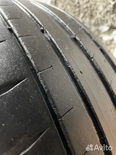 Michelin Pilot Sport 4 245/45 R18