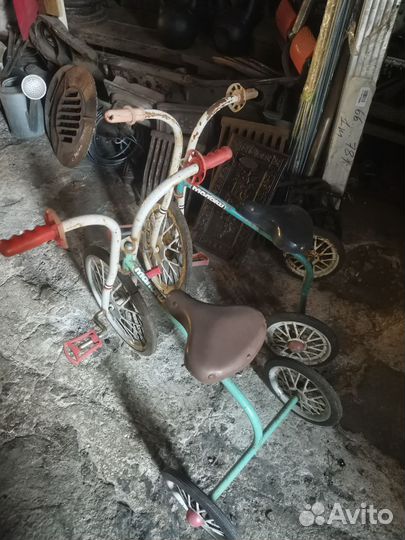 Трехколесный велосипед 