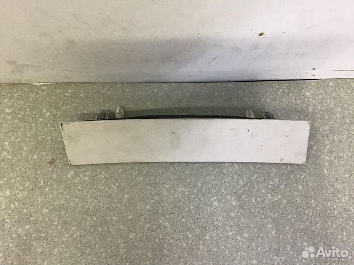 Обшивка средней стойки правая Ford Focus III 2011