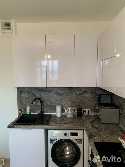 Угловая кухня. Белый глянец ксп:16700