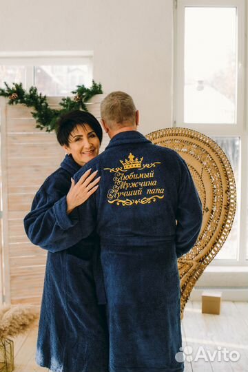 Заказать мужской махровый халат с вышивкой