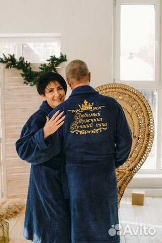 Заказать мужской махровый халат с вышивкой