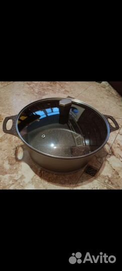 Кастрюля новая 9 литров