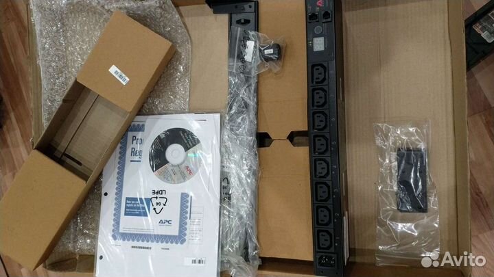 Распределитель питания APC AP7290