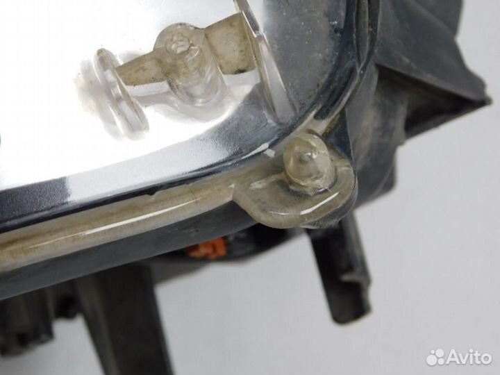 Фара левая Hyundai Equus