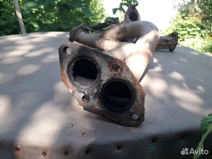 Коллектор выхлопной и труба
