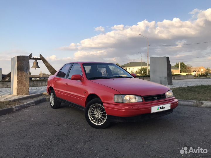 Hyundai Lantra, 1992