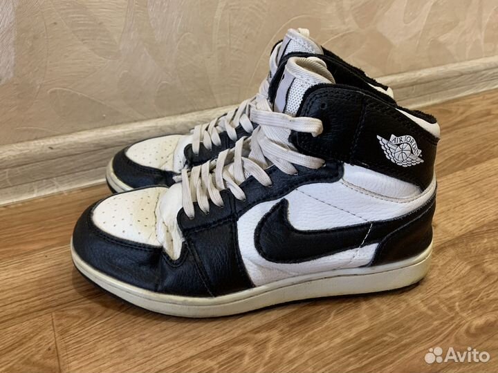 Кроссовки зимние