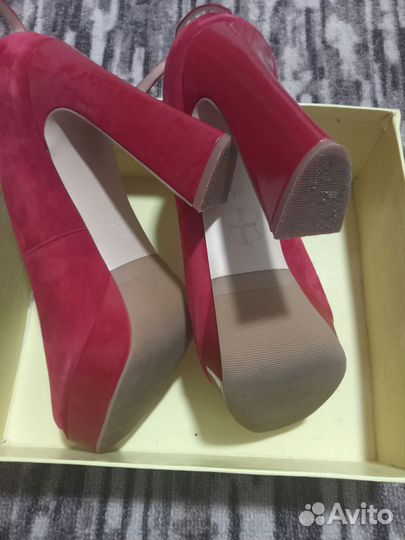 Туфли женские 39 размер