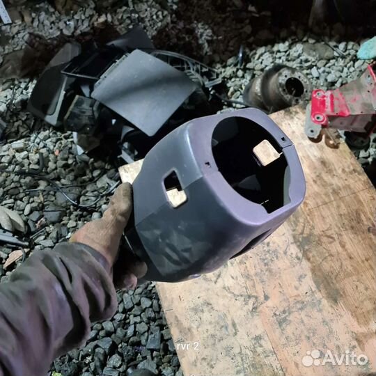 Кожух рулевой колонки mitsubishi rvr