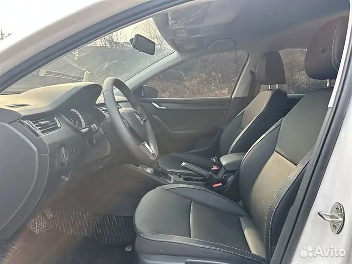 Skoda Octavia (China) 1.5 AT, 2022, 27 500 км