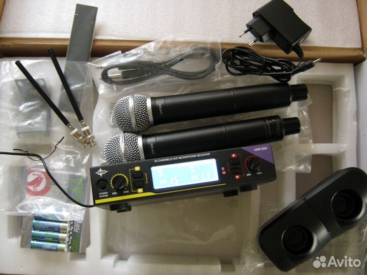 Радиосистема Ross UHF205 2 микрофона докстанция