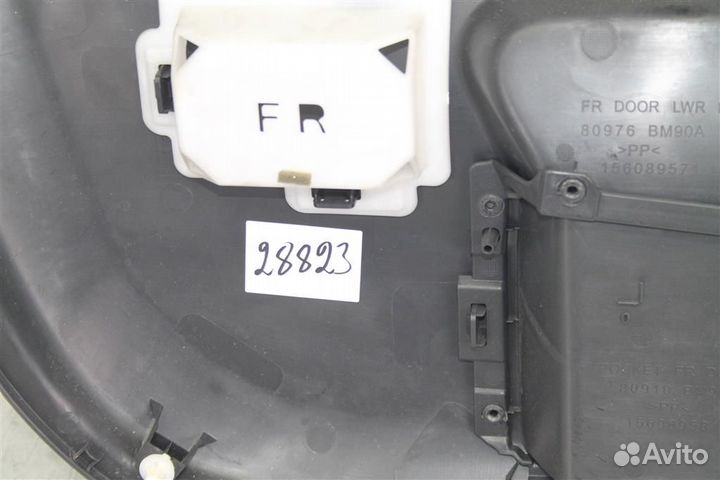 Обшивка двери передней правой Nissan Qashqai J11