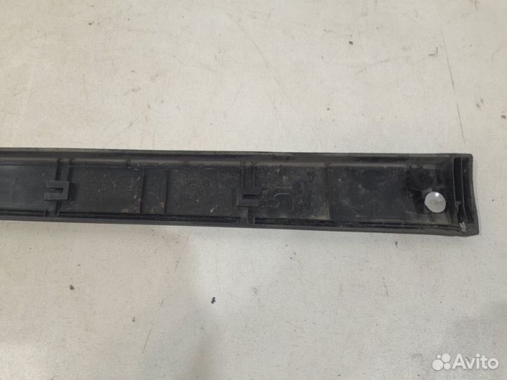 Накладка двери передняя левая LADA Vesta Sw Cross