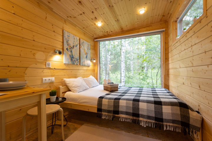 Дом 15 м² на участке 8 сот.