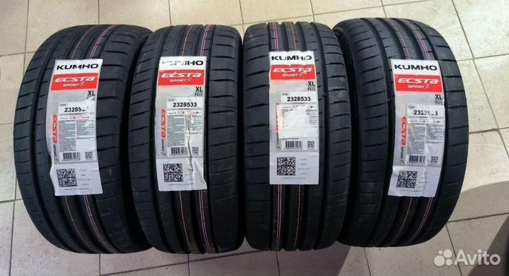 Kumho Ecsta Sport S PS72 285/30 R22 101