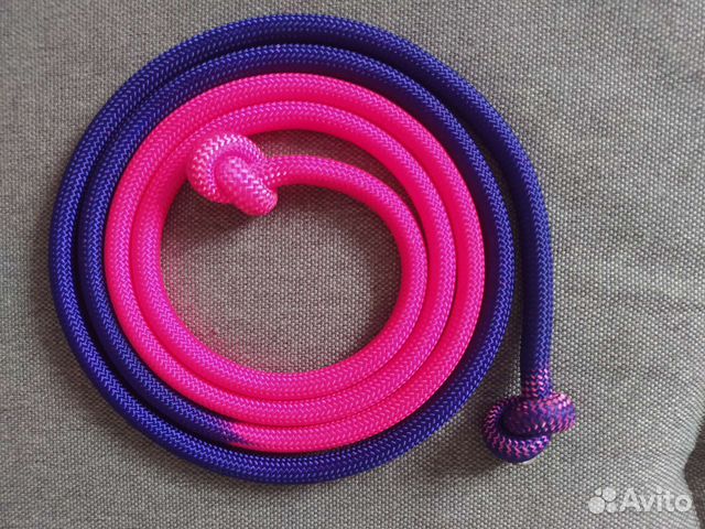 Гимнастическая скакалка