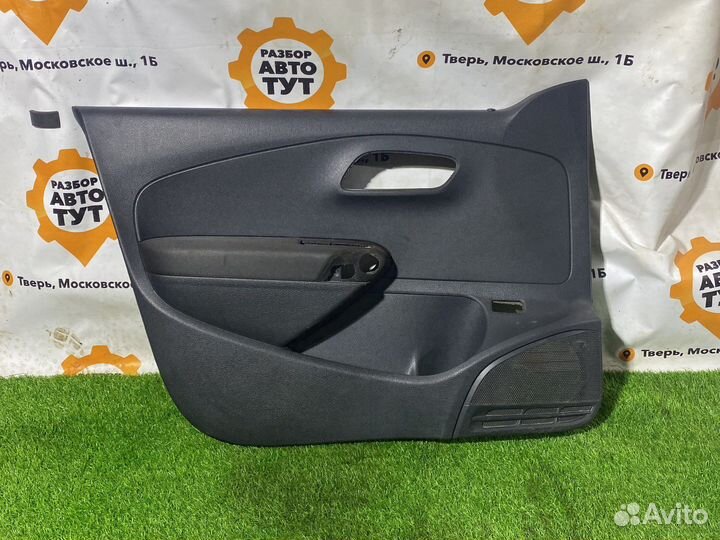 Обшивка передней левой двери Volkswagen Polo