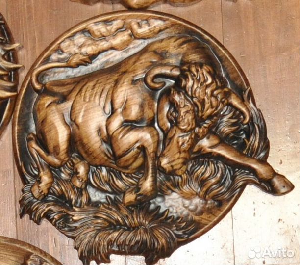 Деревянное панно звери, размер 30-35 см