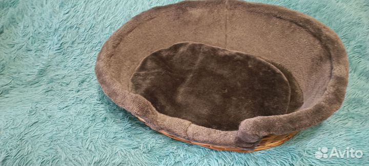 Корзина, лежанка для кошек