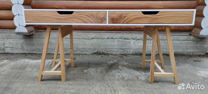 Консольный стол