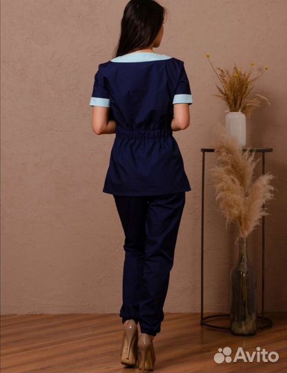 Медицинский костюм новый