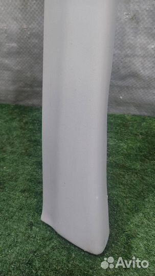 Обшивка левой стойки Daihatsu Sirion 2008