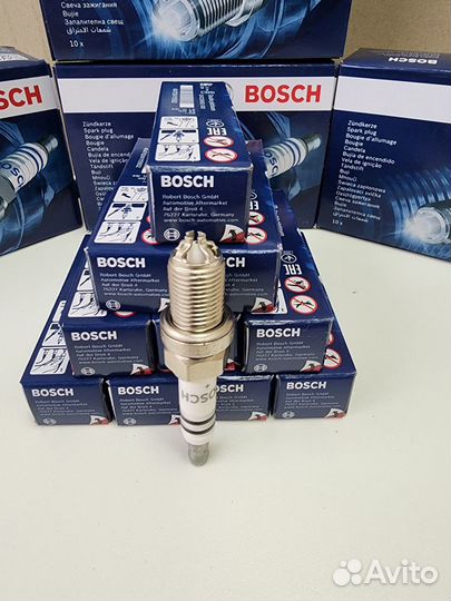 Комплект свечей зажигания Bosch 0242236562 FGR7DQP