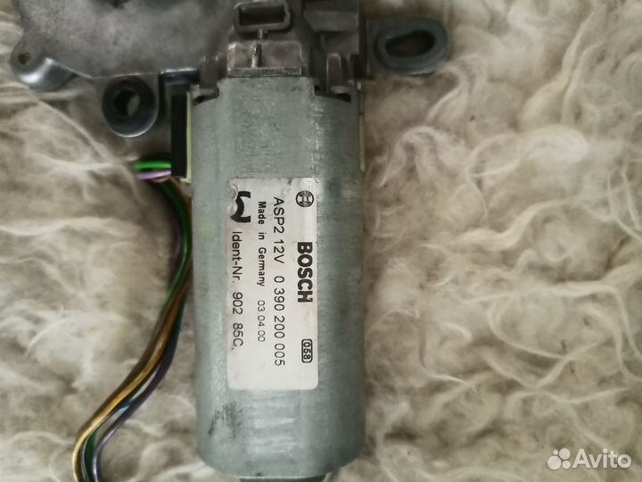 Продаю моторчик люка на Мерседес S500 W220