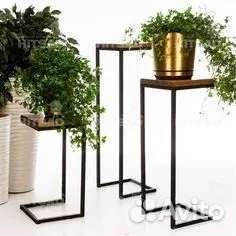 Подставка под кашпо