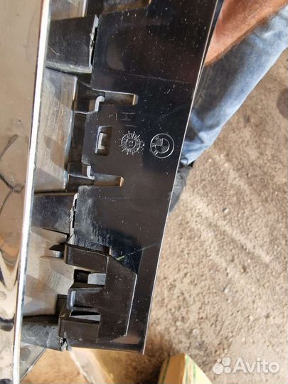 Оригинальные решётки радиатора на X5 F15