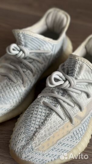 Кроссовки женские Adidas Yeezy 350 V2