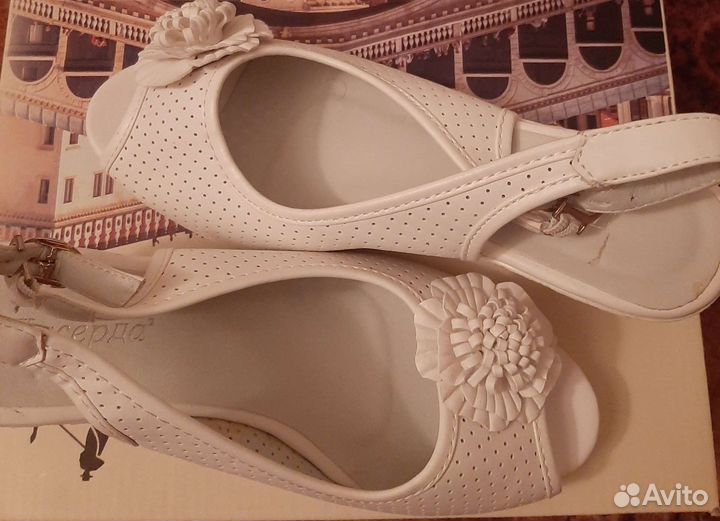 Босоножки женские 36 размер