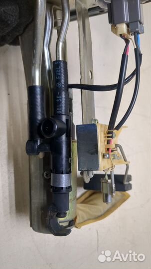 Насос топливный электрический Toyota RAV 4, 1997