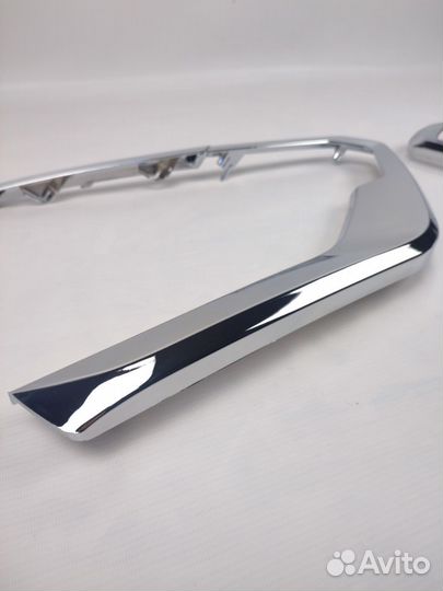 Веста нг молдинги бампера Хром