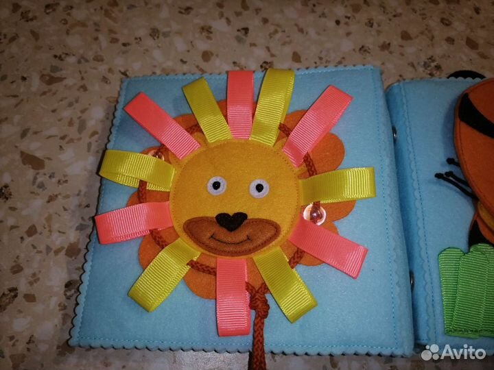 Развивающая книга из фетра экзотика для малышей