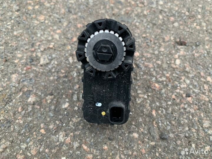 Корректор фары Outlander 3 (GF)