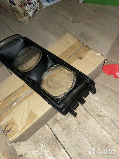 Стекло левой фары Bmw 3 E36 тип Hella