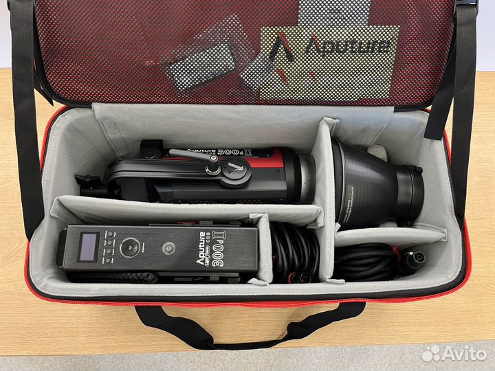 Aputure LS C300d II V-mount kit