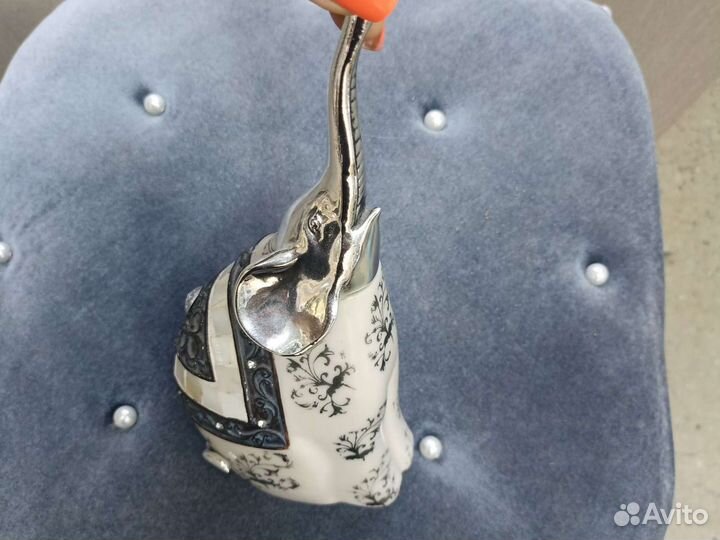 Статуэтка слон