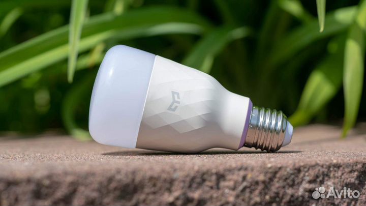 Лампочка Yeelight LED Bulb Collor light