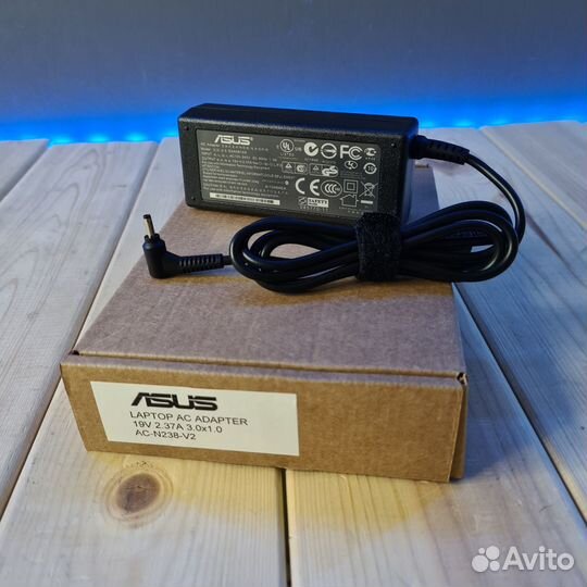 Блок питания ноутбука Asus 3.0x1.0 19V 2.37A