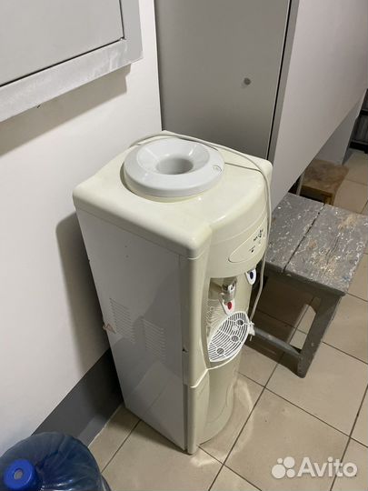 Кулер для воды