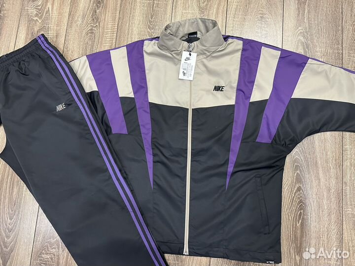 Спортивный костюм Nike в стиле 90х