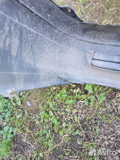 Бампер передний Тойота Карина Е