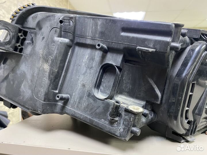 Фара правая галогенная Ауди А6 С6 4F