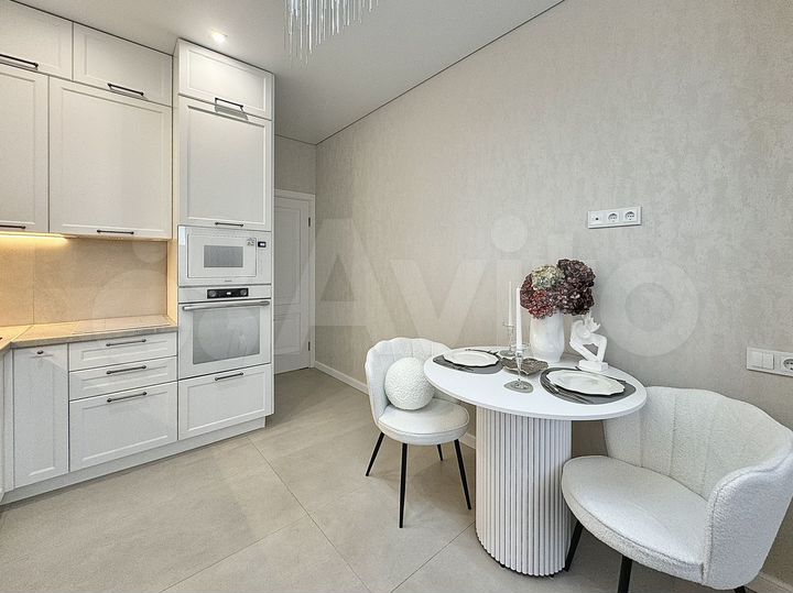 2-к. квартира, 57 м², 3/24 эт.