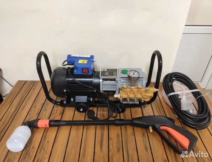 Новая Мойка высокого давления 10 л/мин